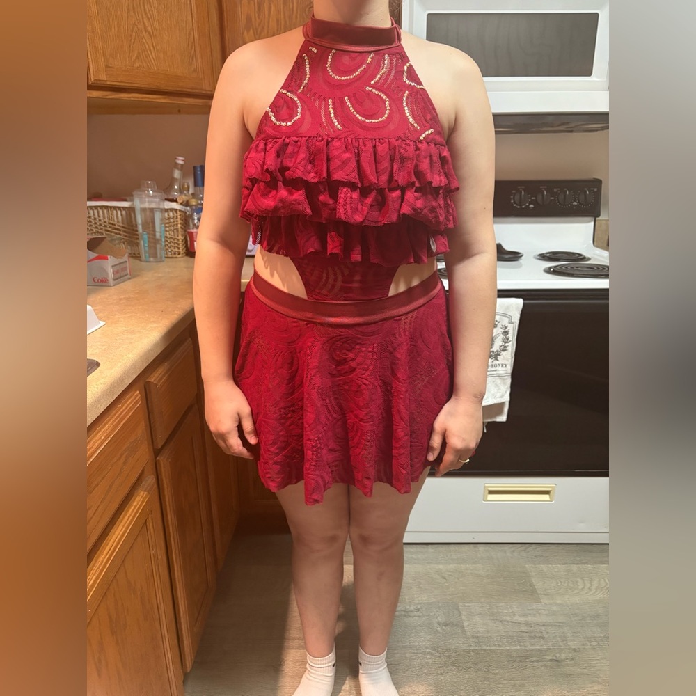 Kellé Adult Red Dance Costume
